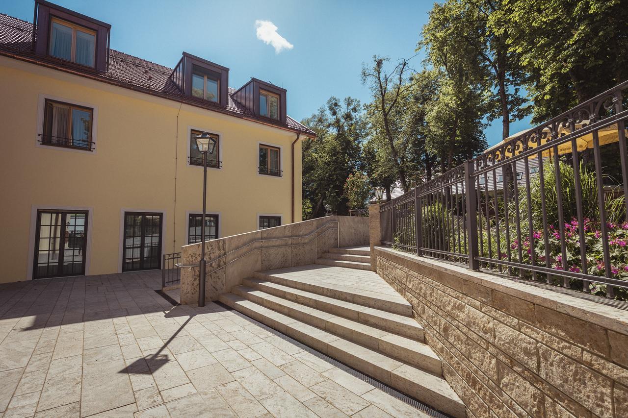 Hotel&gaststätte Zum Erdinger Weißbräu 3* München
